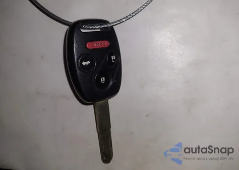 2011 Honda Accord 2.4 Lx z USA, uszkodzony, nr VIN 1HGCP2F39BA152024